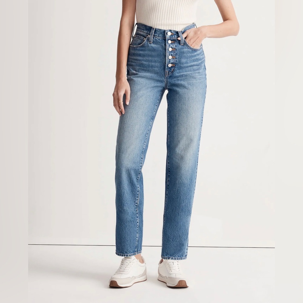 The Perfect Vintage Straight Jean in Becker Wash: Button-Front Edition